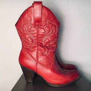 Fiery red cowboy boots!!